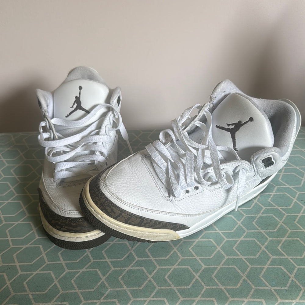 Jordan Mocha 3 Size 9